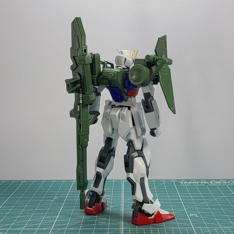 EG(エントリーグレード) GAT-X105 ストライクガンダム ランチャーストライカー