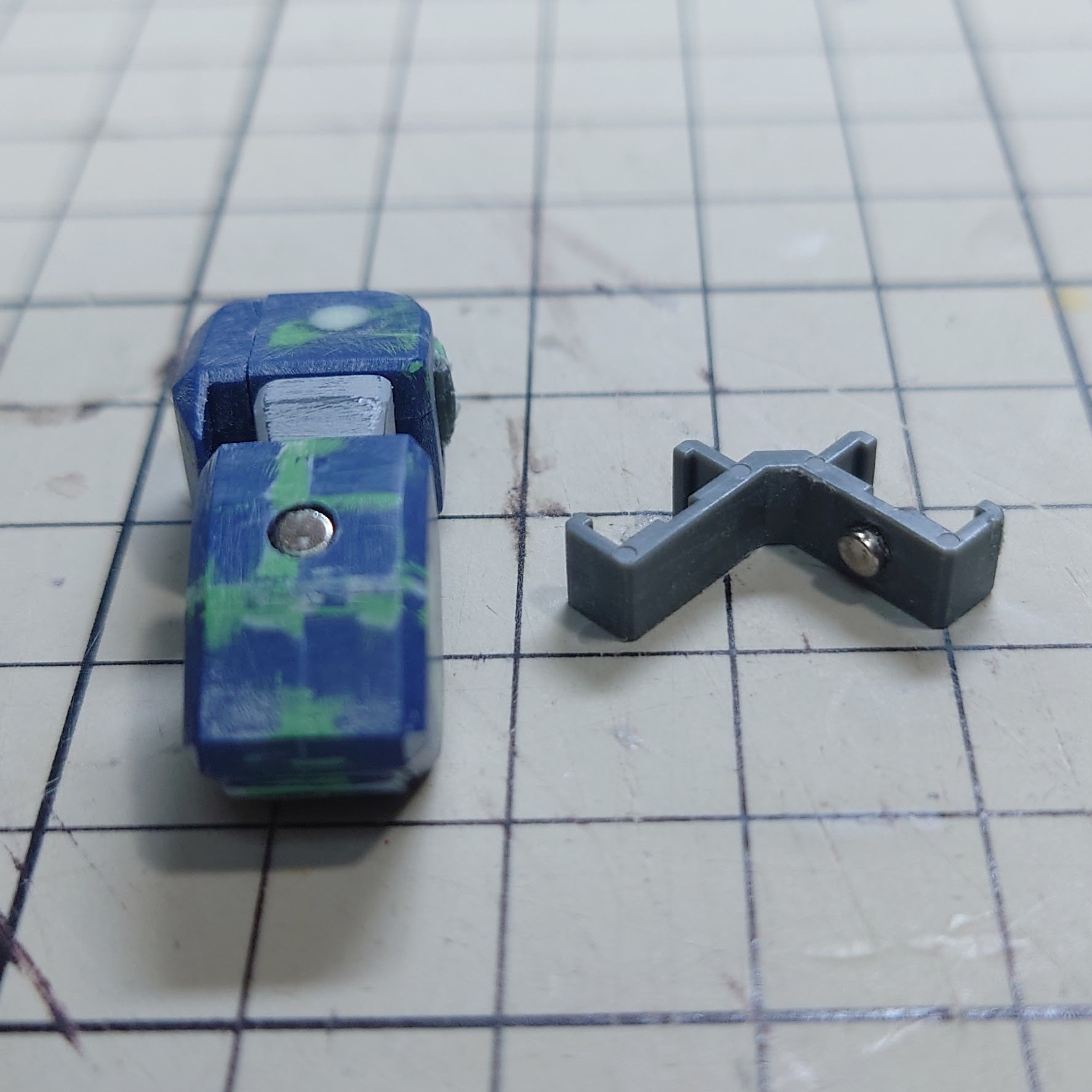 SD ジム・クゥエル 製作中
