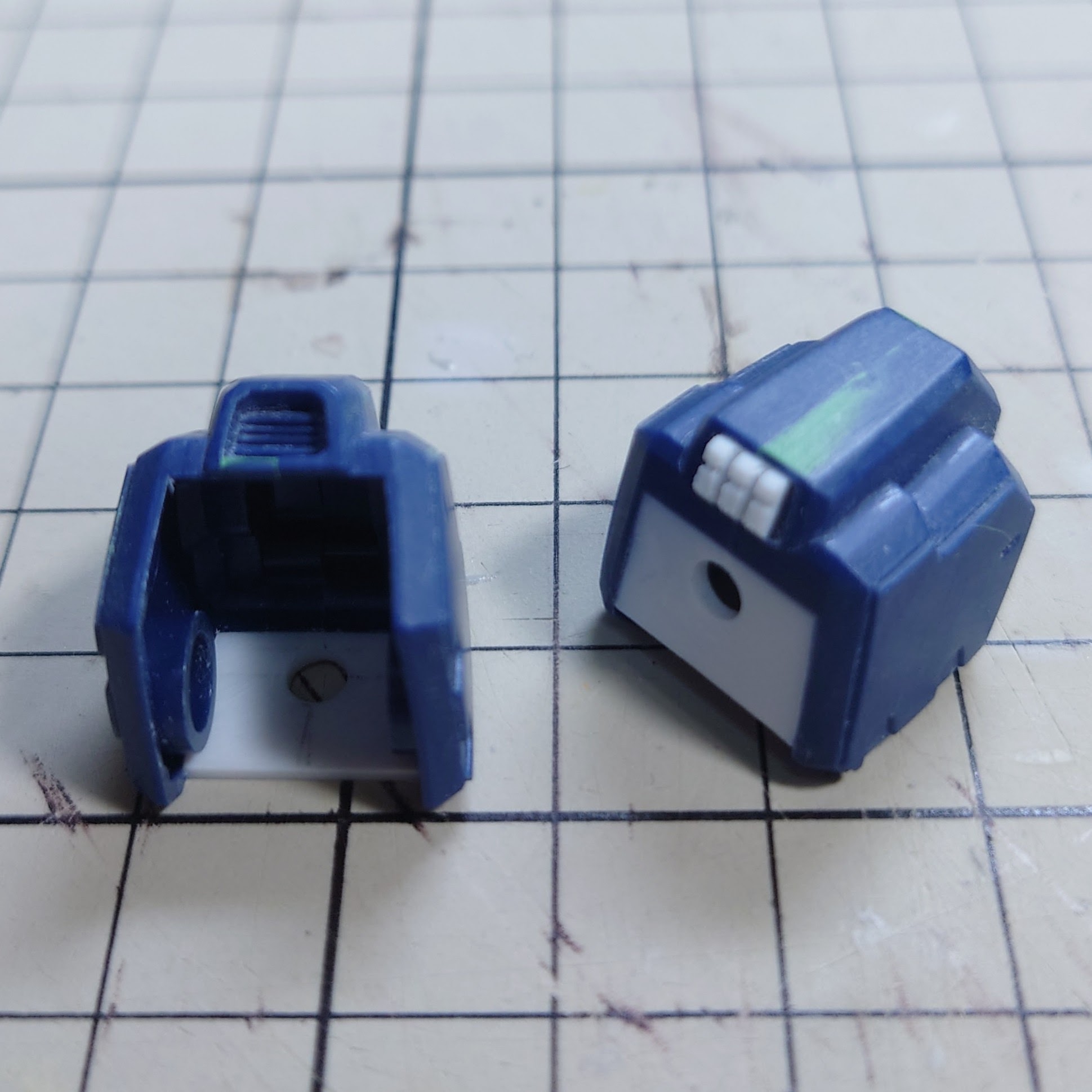 SD ジム・クゥエル 製作中